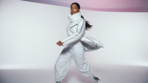 Zara’s new autumn arrivals keep repeating five details (and only three earn a spot) Khaki funnel-neck jacket paired with barrel-leg jeans, part of Zara's autumn 2026 high-street offer